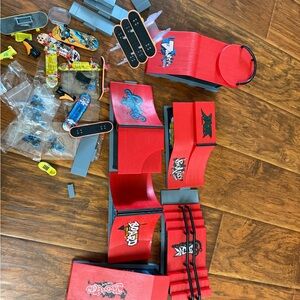 Red Tech Deck Skate Park Set
